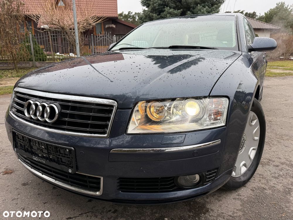 Audi A8 4.2 Quattro - 4