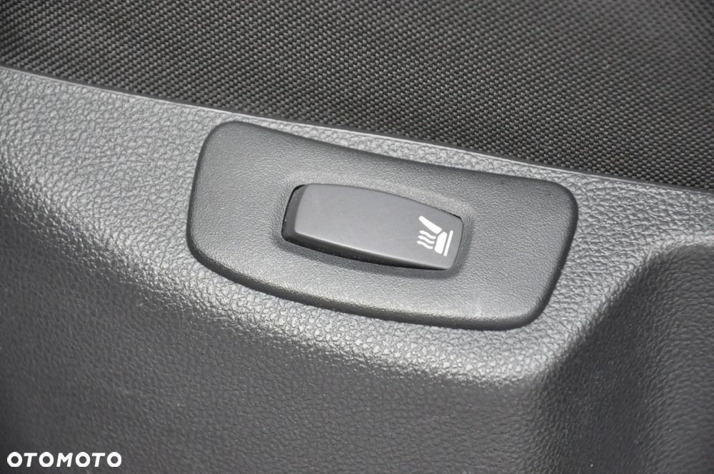Renault Captur 1.2 Energy TCe Initiale Paris EDC - 15