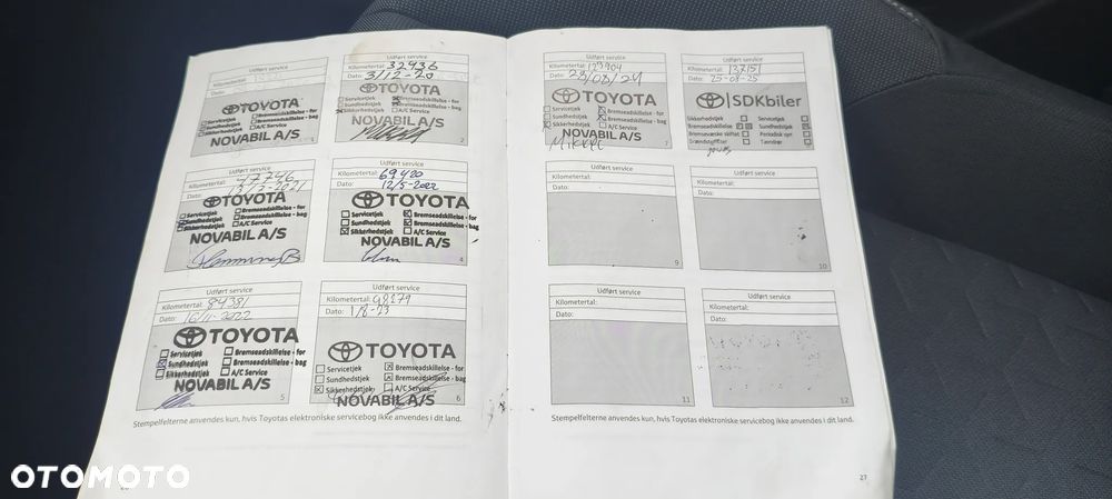 Toyota Corolla 1.8 Hybrid Executive - 31