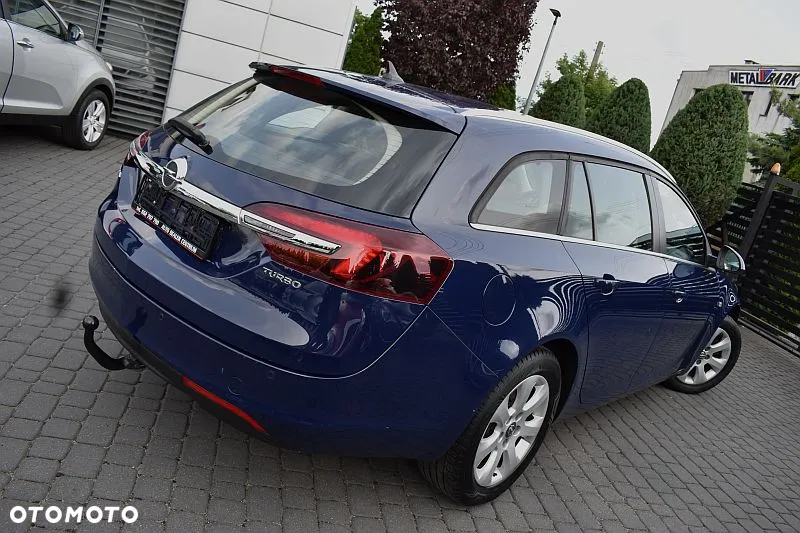Opel Insignia 1.6 T Cosmo S&S - 4
