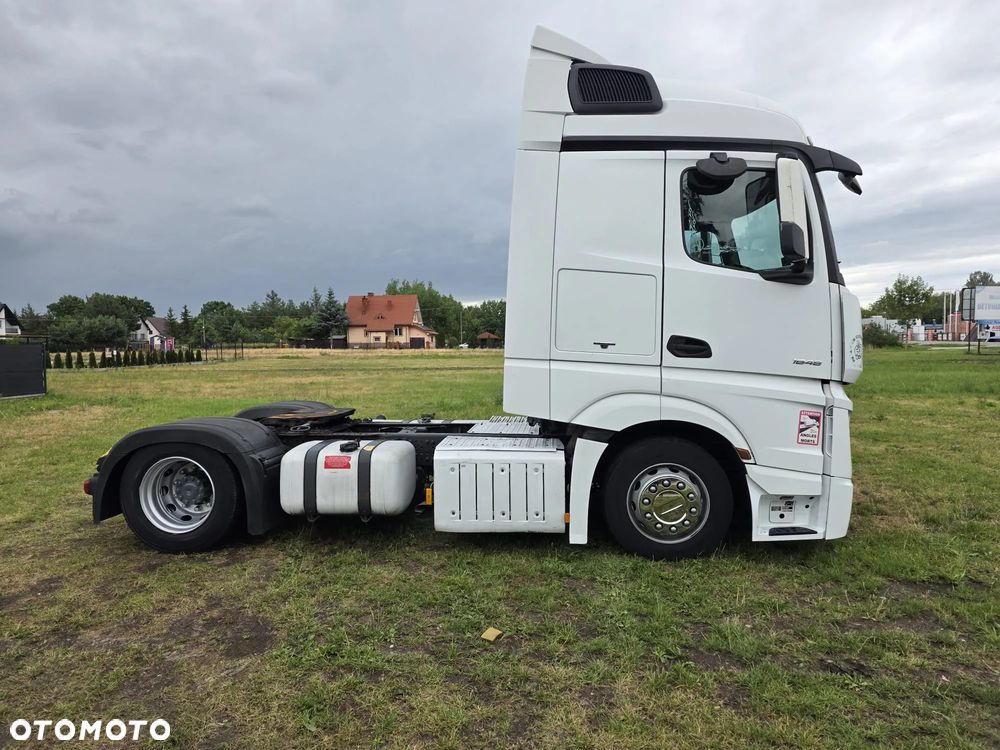 Mercedes-Benz ACTROS - 4