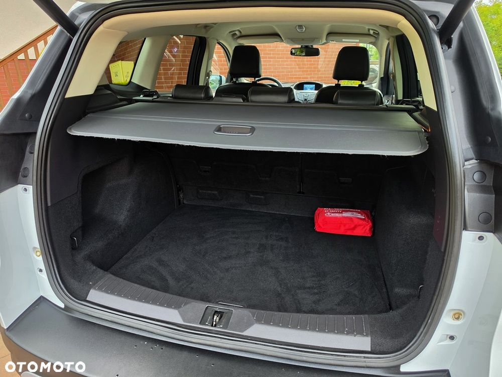 Ford Kuga 2.0 TDCi 4x4 Titanium - 24