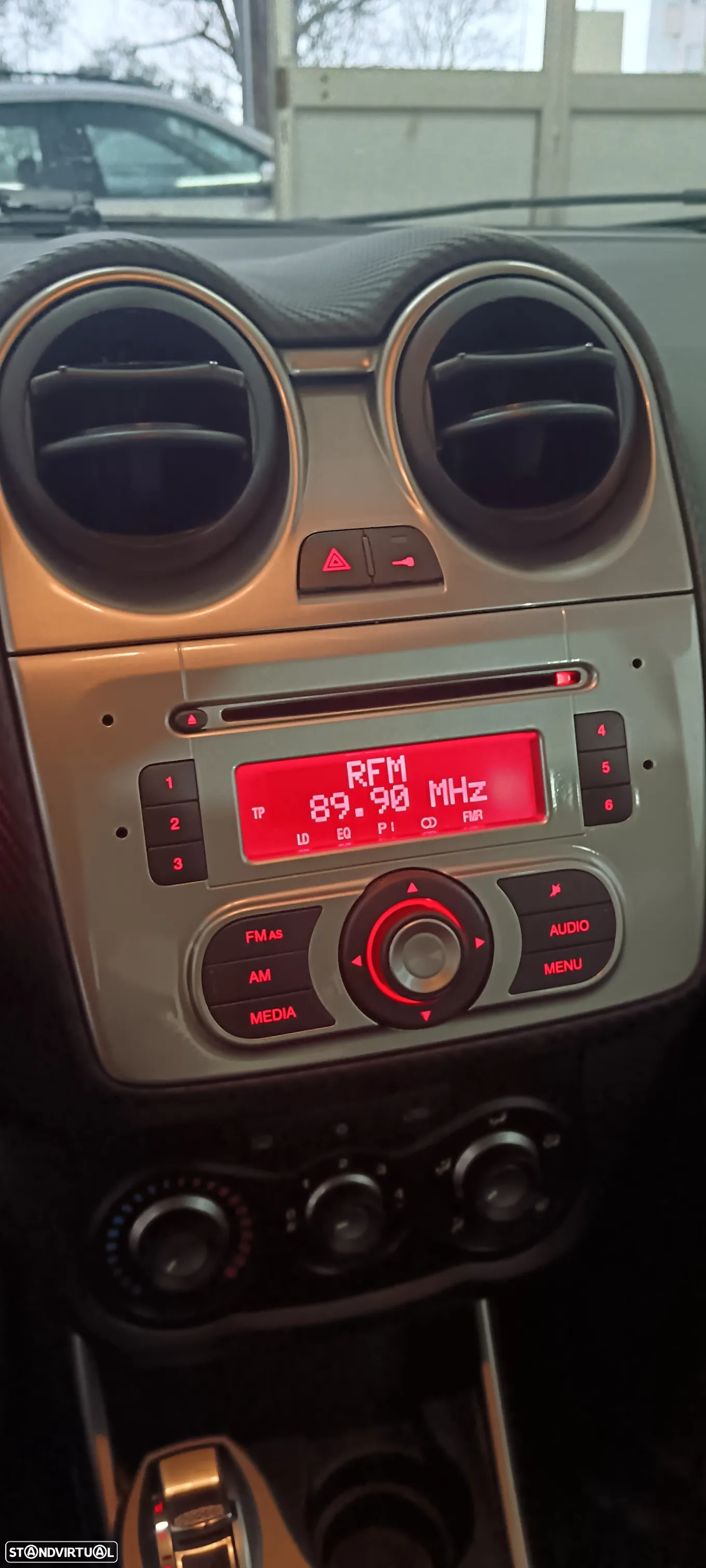 Alfa Romeo MiTo 1.4 MultiAir Distinctive - 12