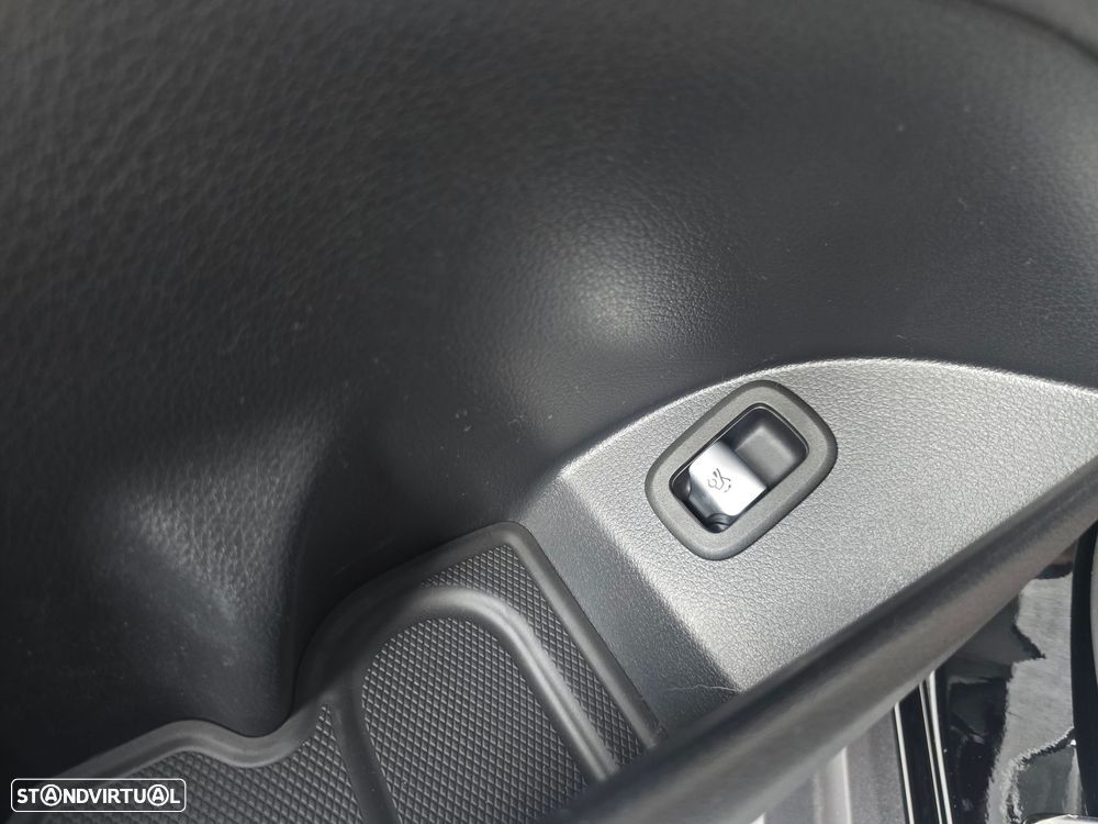 Mercedes-Benz GLC 300 de Coupe 4Matic - 27