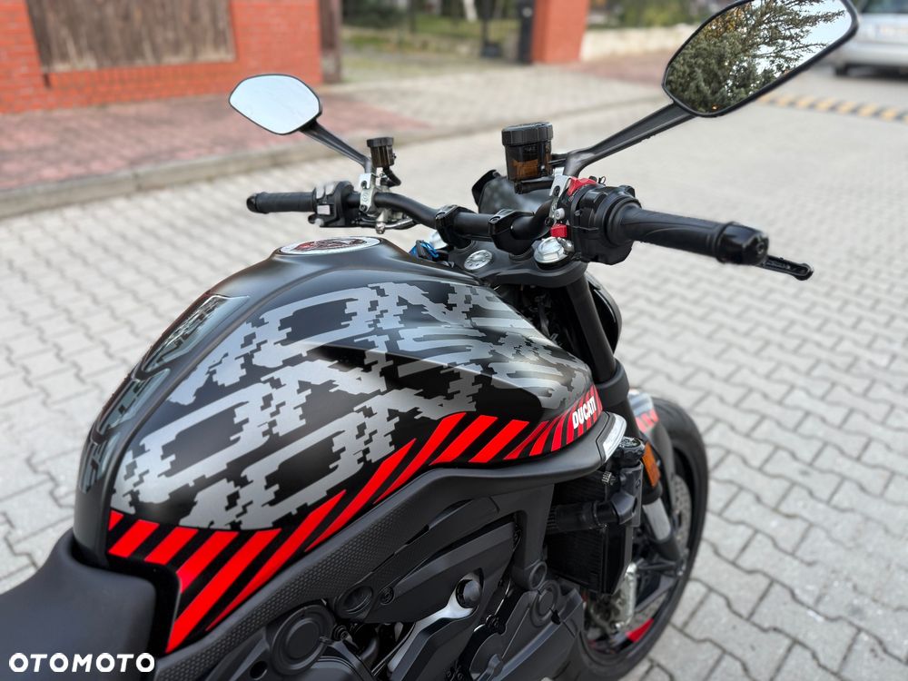 Ducati Monster - 16