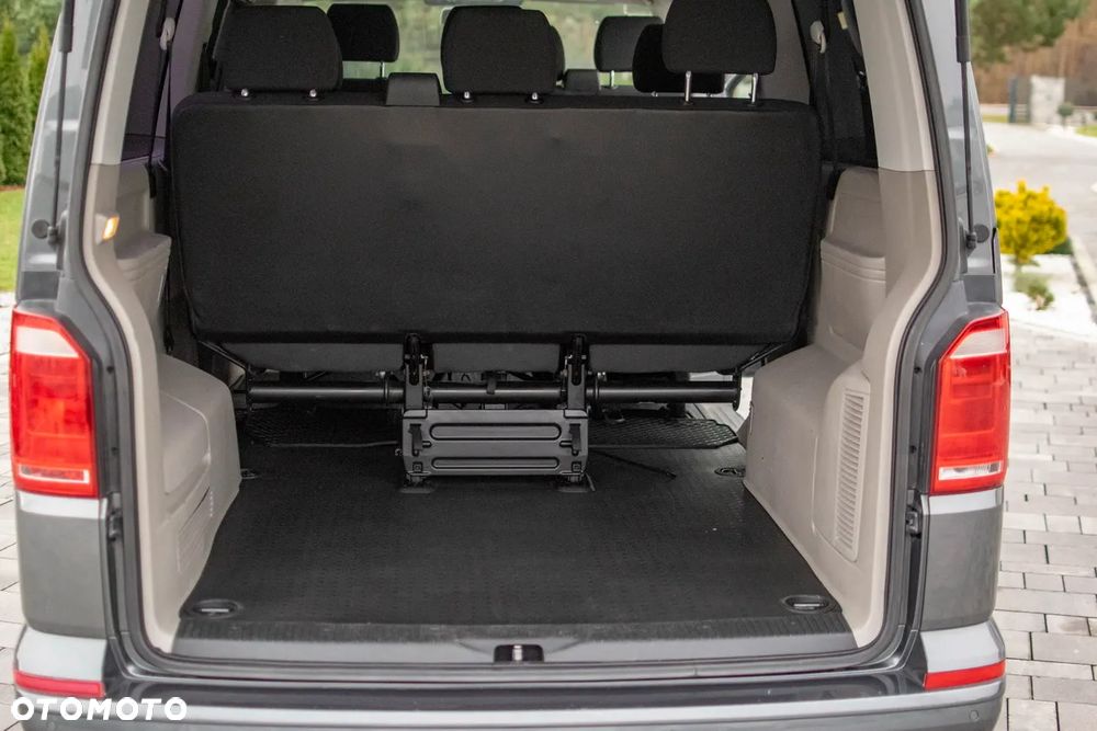 Volkswagen Caravelle - 38