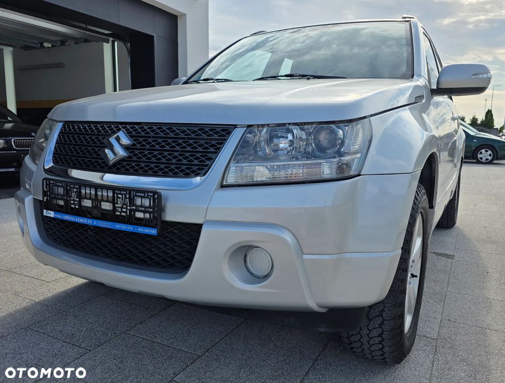 Suzuki Grand Vitara 2.4 Comfort - 2