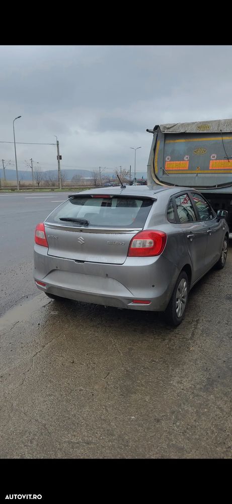 Suzuki Baleno 1.2 DUALJET GL - 3