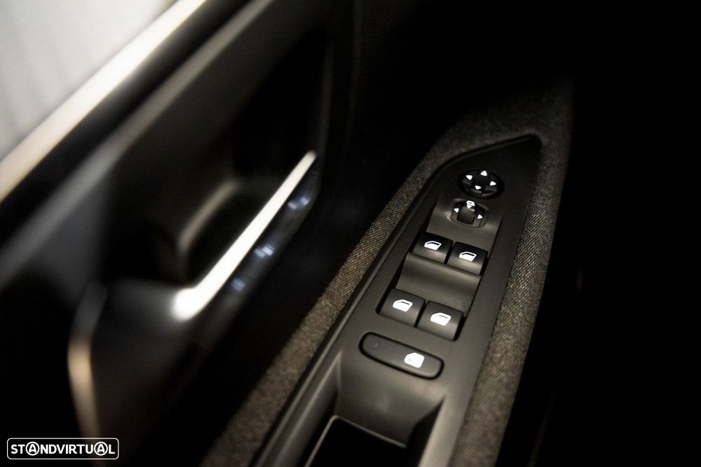 Peugeot 3008 1.2 PureTech Allure EAT8 - 14