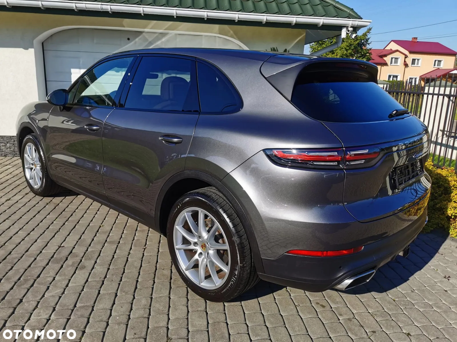 Porsche Cayenne Standard - 8