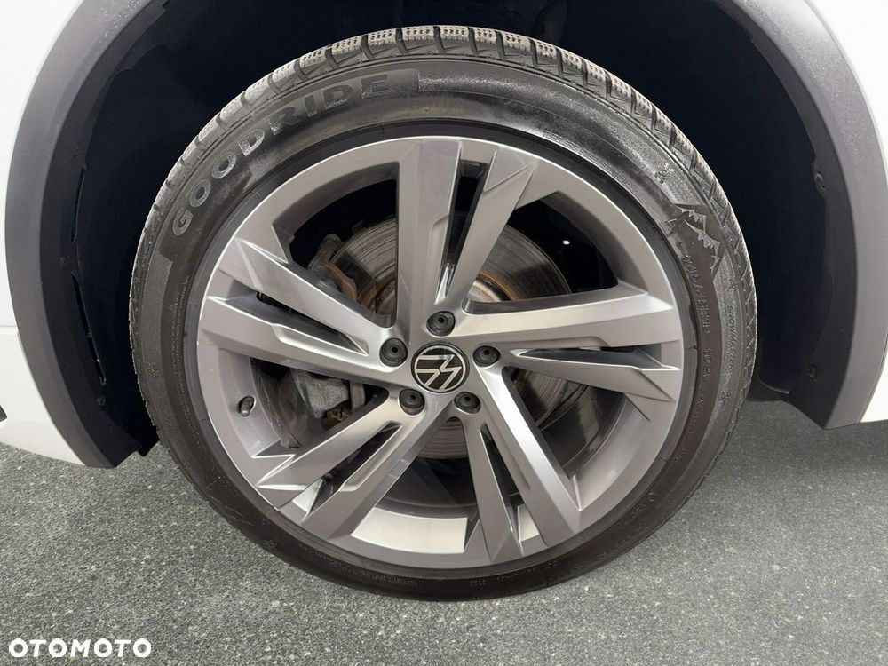 Volkswagen Tiguan - 11