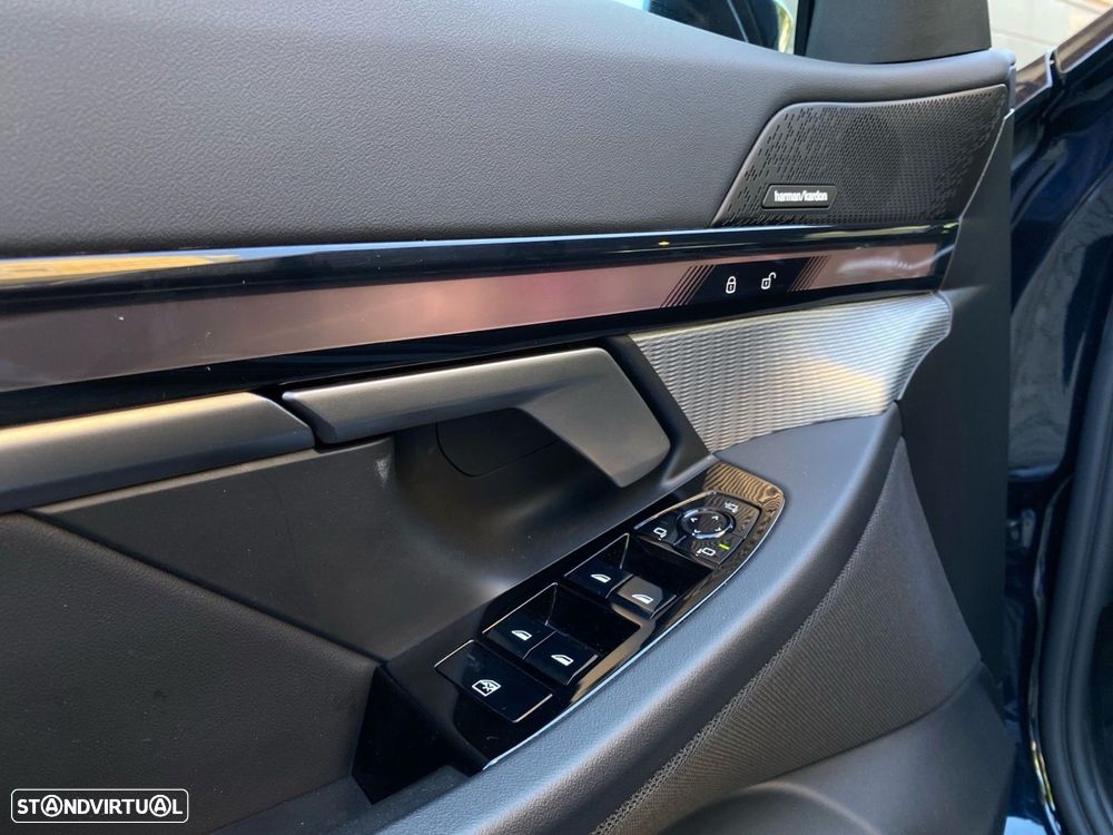 BMW 520 d Pack Desportivo M - 16