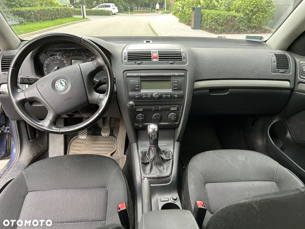 Skoda Octavia 1.6 FSI Elegance - 8