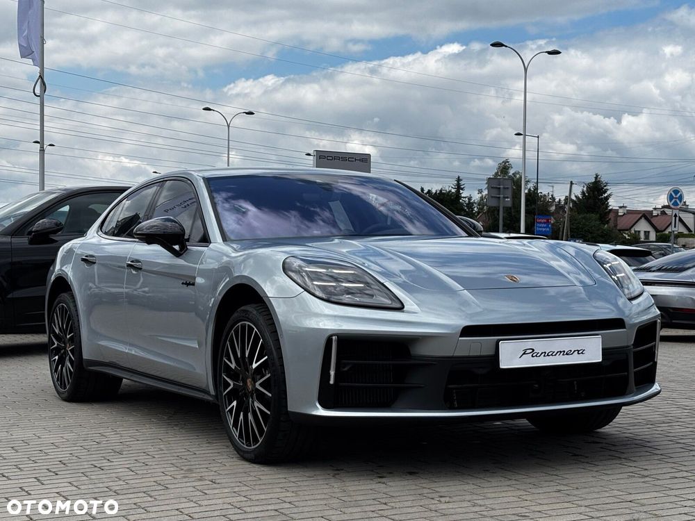 Porsche Panamera - 3