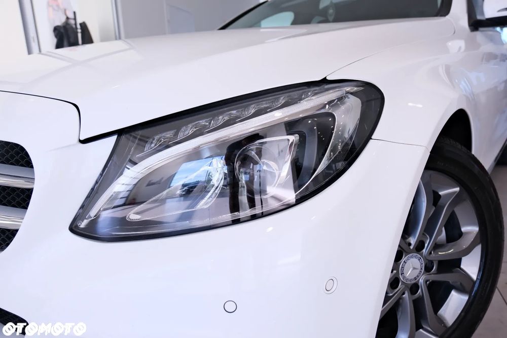 Mercedes-Benz Klasa C 200 7G-TRONIC - 19