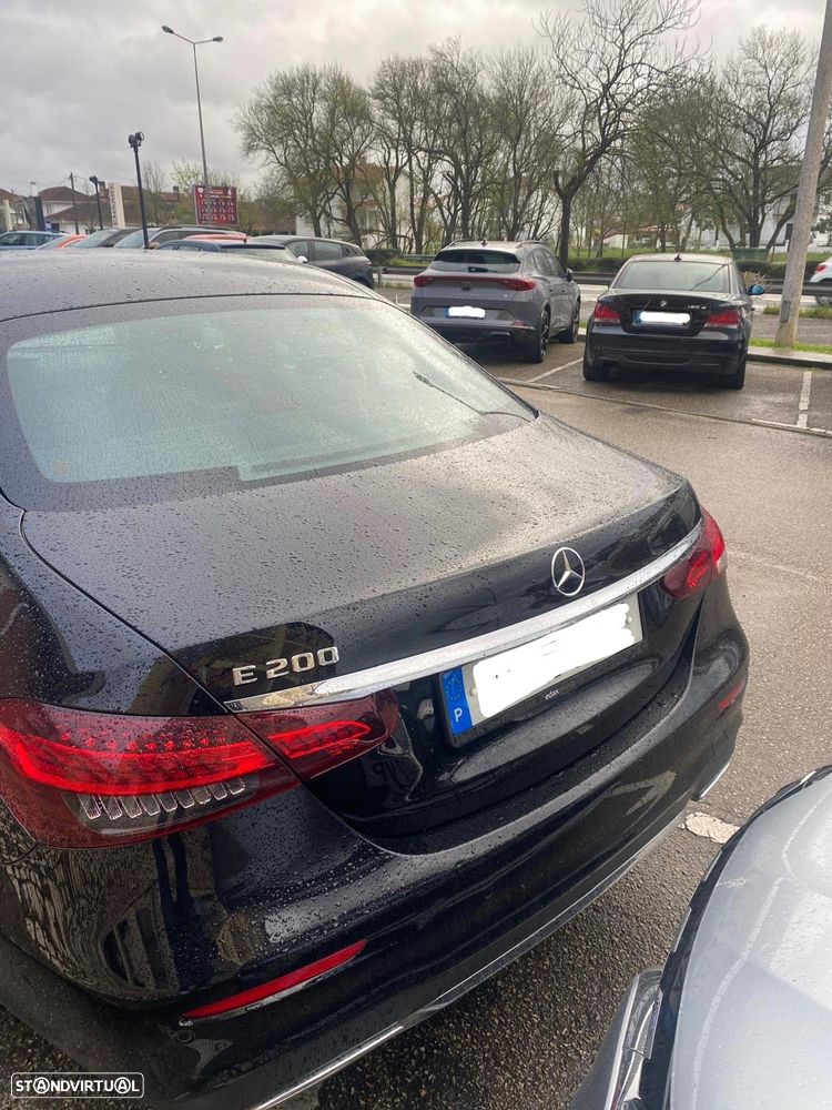 Mercedes-Benz E 200 - 4