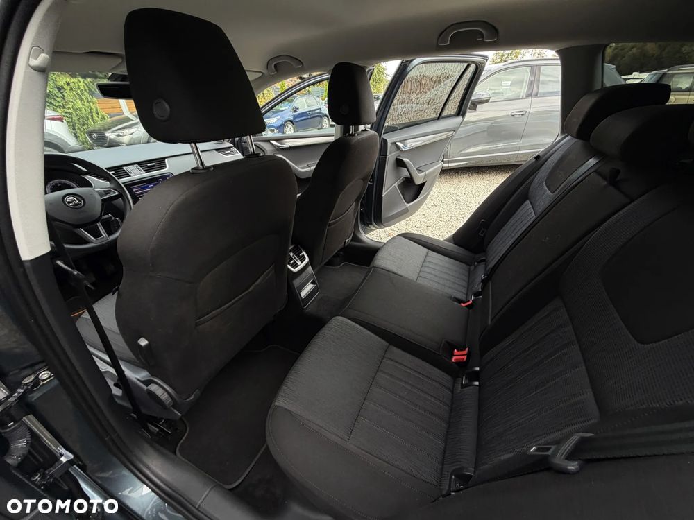 Skoda Octavia - 20