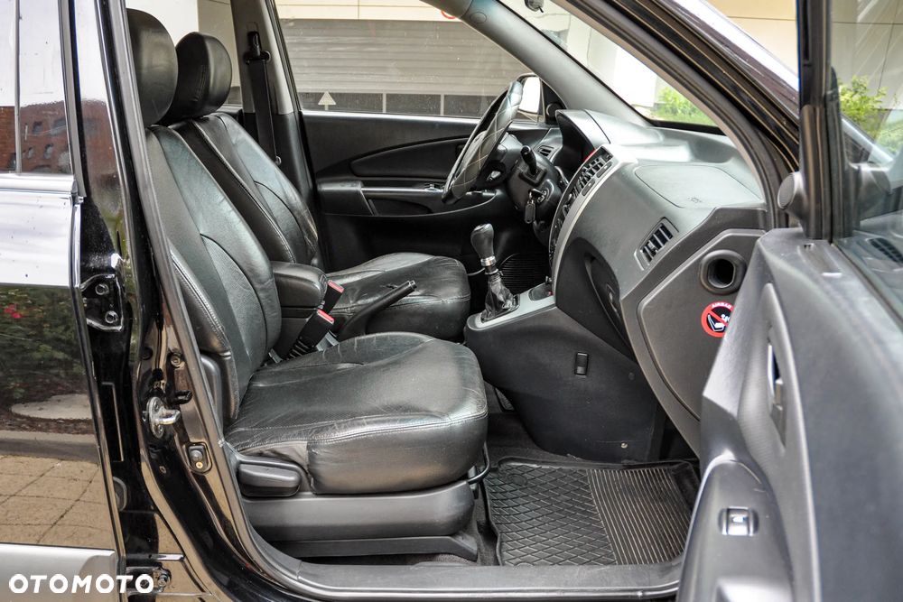 Hyundai Tucson 2.0 CRDi VGT 2WD GLS - 11