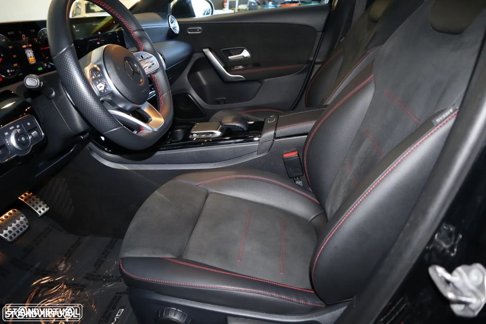 Mercedes-Benz A 250 Limousine e 8G-DCT AMG Line - 22