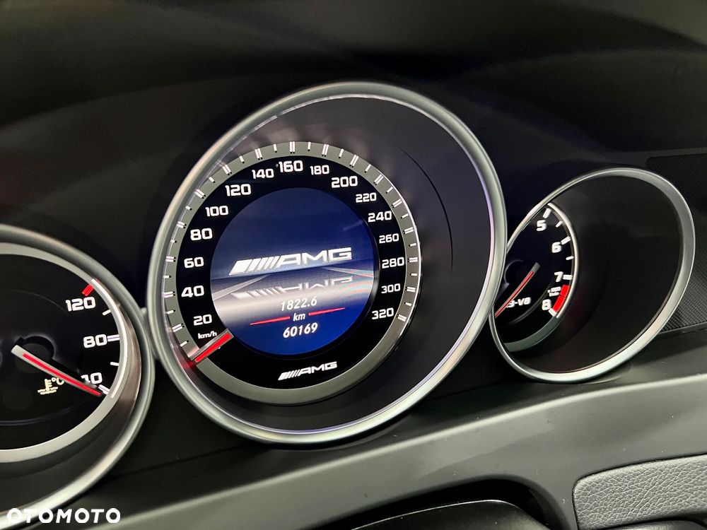 Mercedes-Benz Klasa C 63 AMG Coupe AMG SPEEDSHIFT MCT - 13