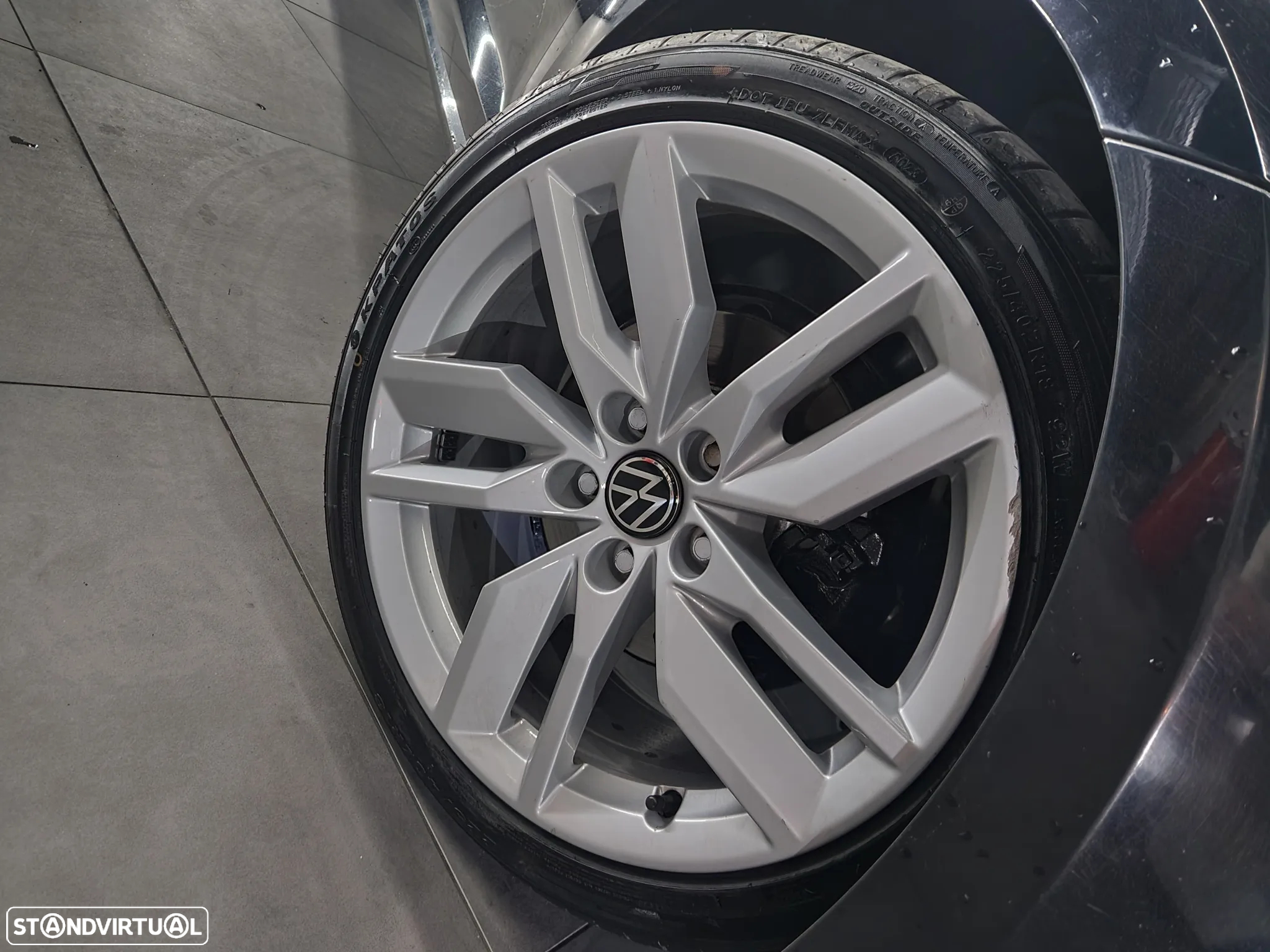 VW Golf 1.6 TDi Highline - 5