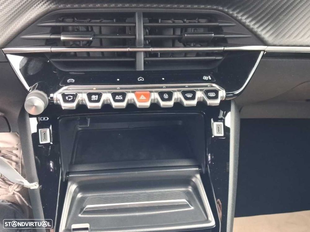 Peugeot 2008 1.2 PureTech Allure - 16