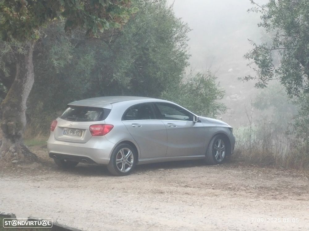Mercedes-Benz CLA 180 d Shooting Brake Urban - 5