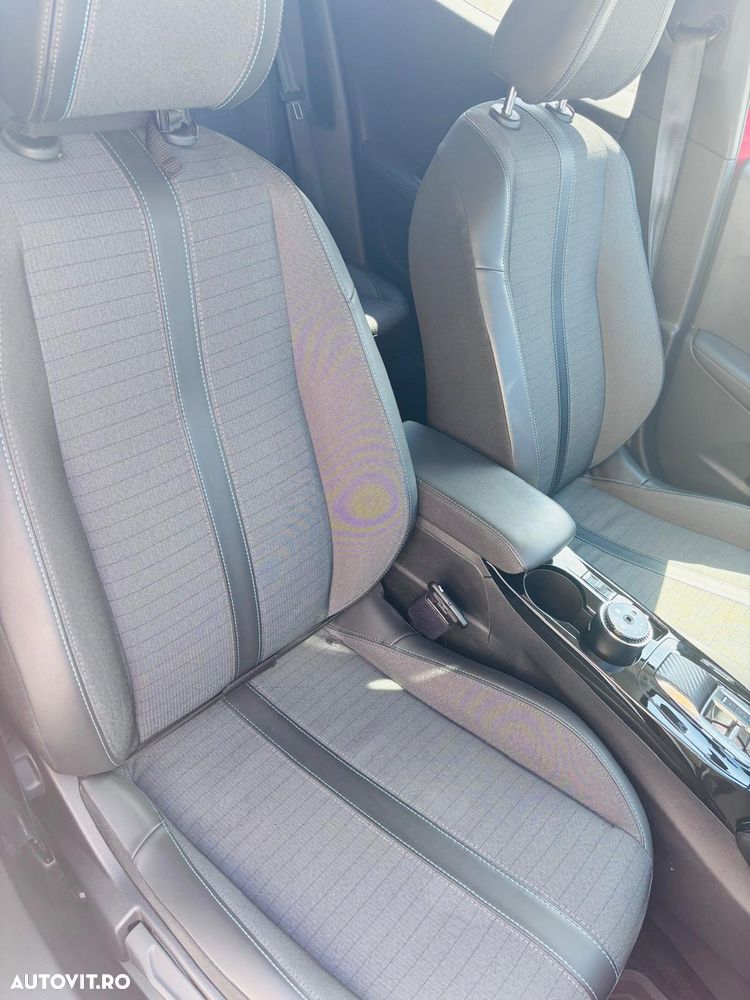 Peugeot 2008 1.2 PureTech EAT8 STT Active Pack - 23