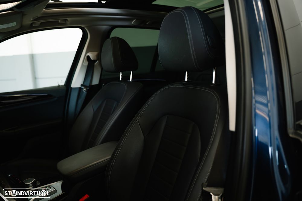 BMW iX3 - 18