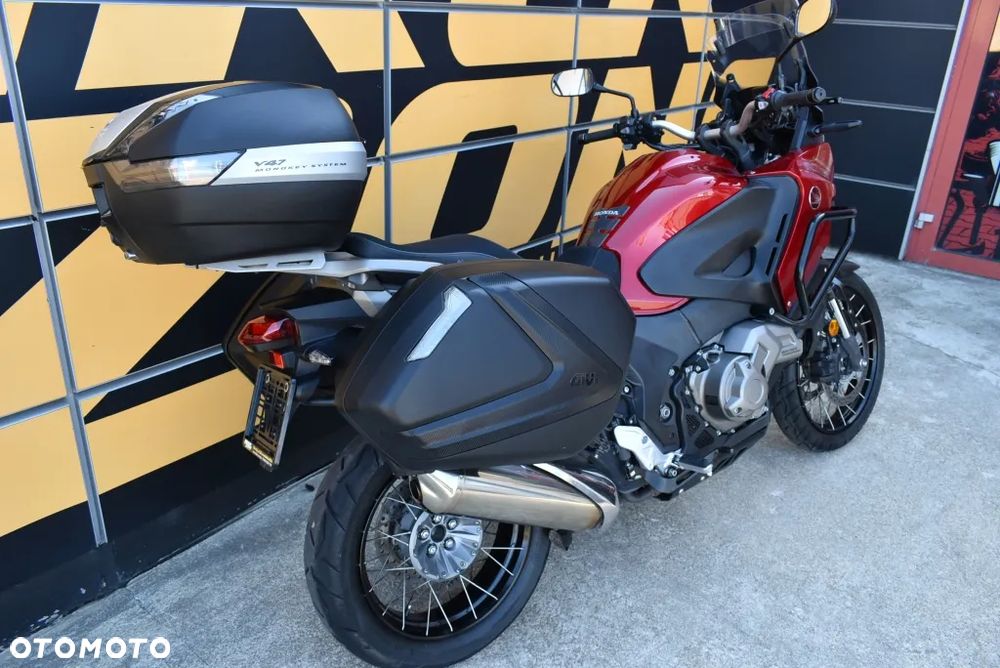 Honda VFR - 4