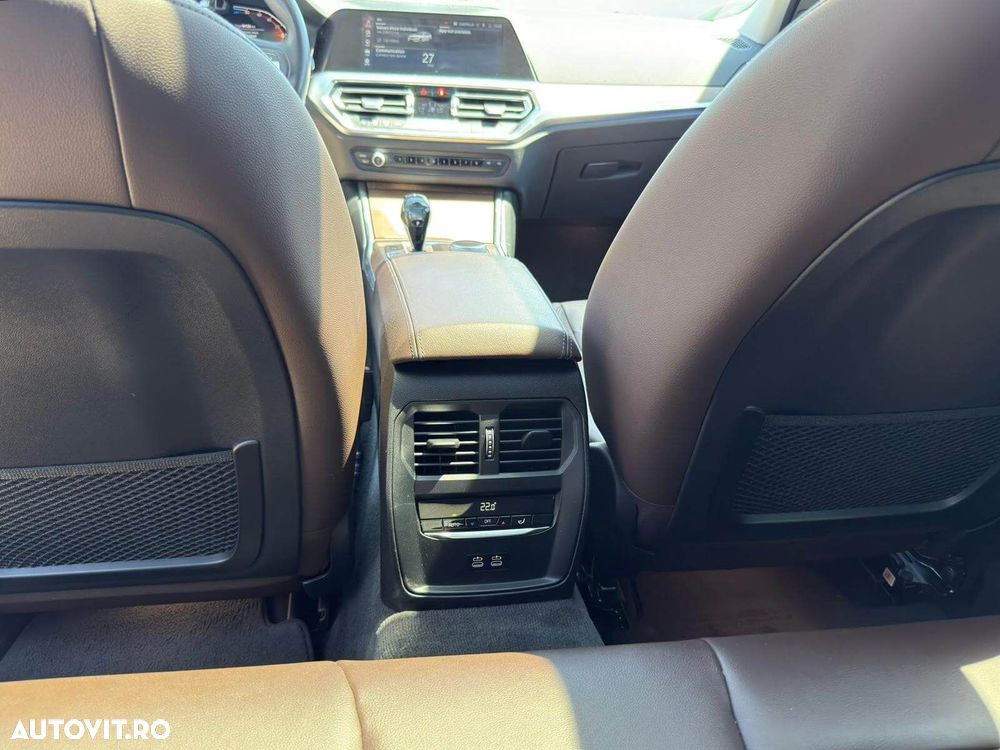 BMW 3 Series 2021 — imagine 12