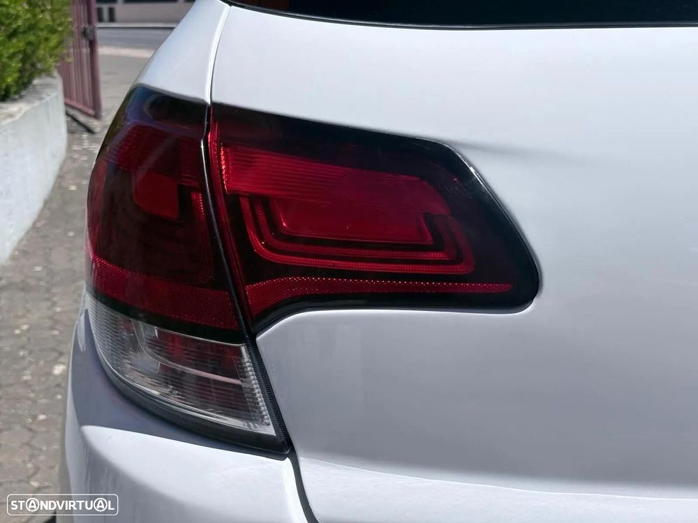 Citroën C4 1.6 BlueHDi Feel EAT6 - 23