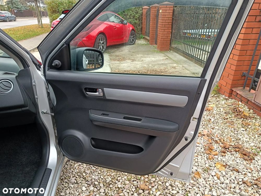 Suzuki Swift 1.3 Comfort - 22