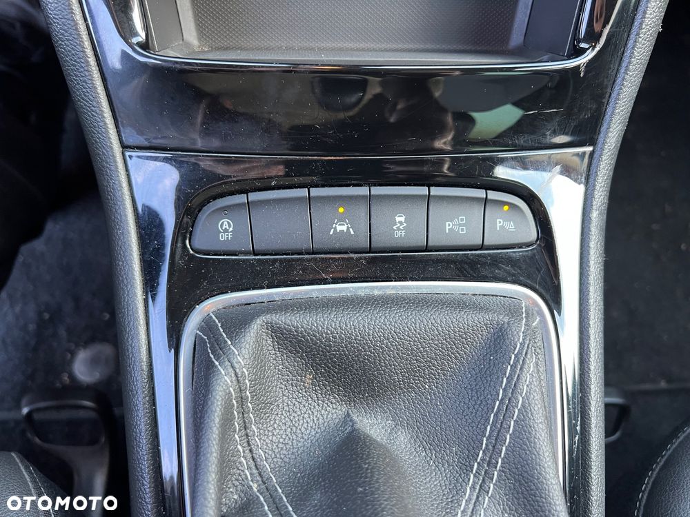 Opel Astra 1.2 Turbo Start/Stop - 25