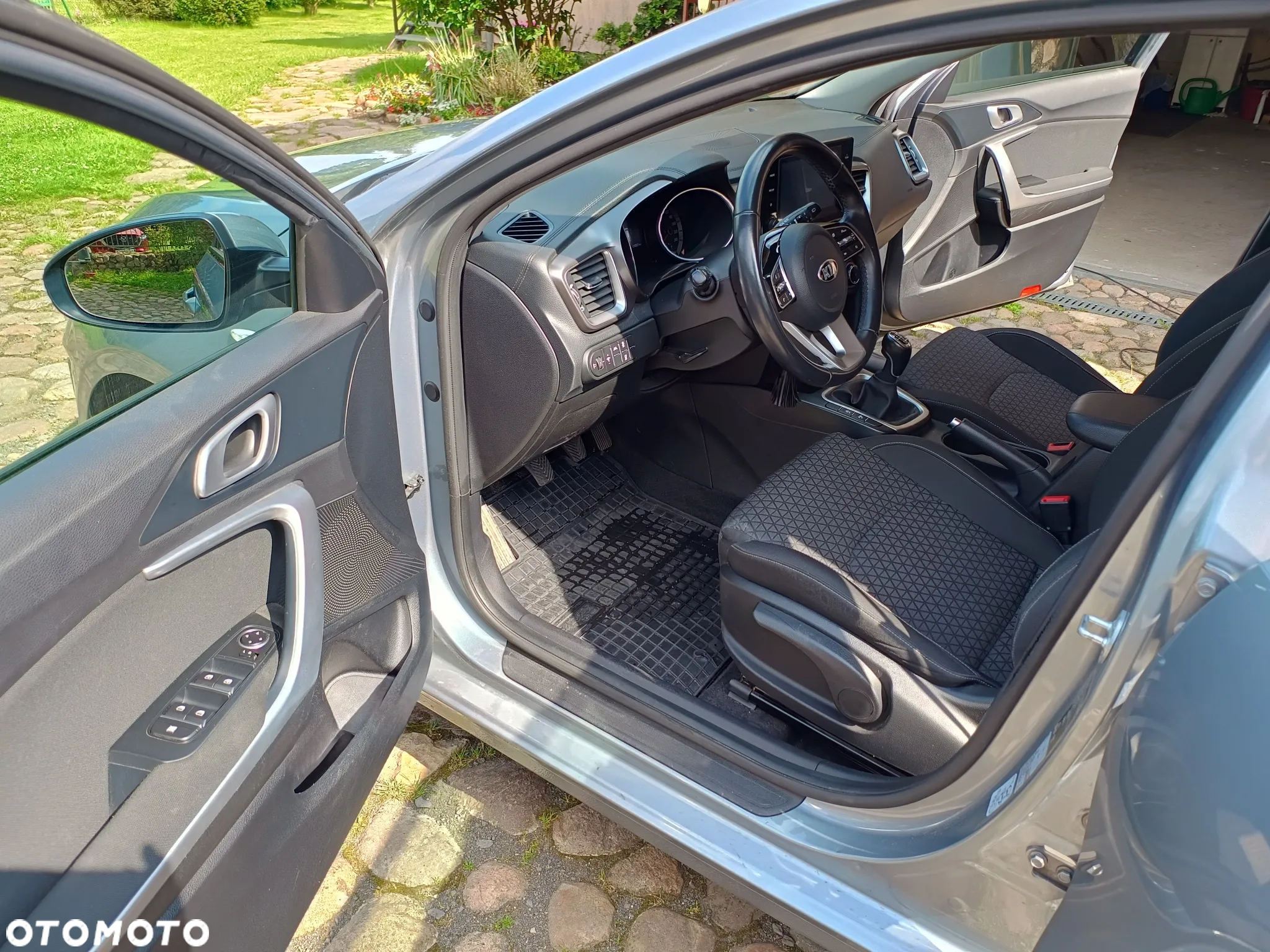 Kia Ceed 1.0 T-GDI M - 10