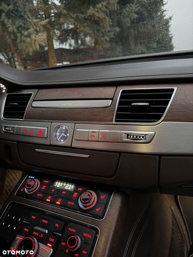 Audi A8 4.2 TDI Quattro - 13