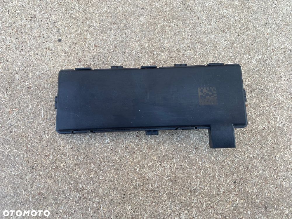 MODUŁ STEROWNIK CENTRALNEGO ZAMKA OPEL CORSA E 13503204 - 2