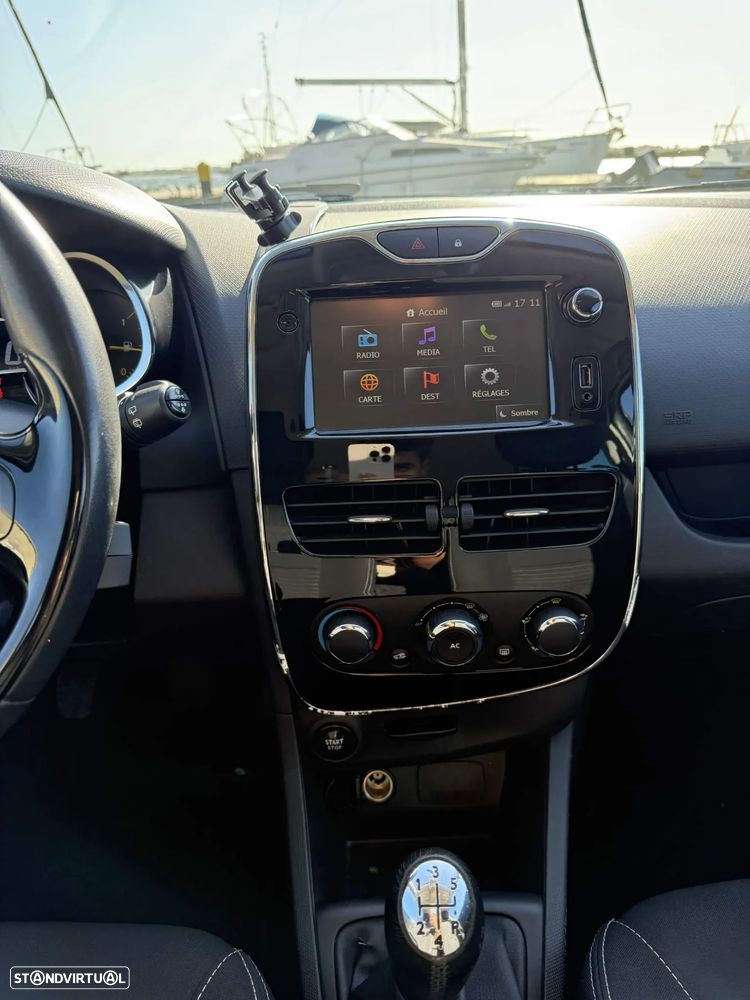 Renault Clio TCe 90 Limited - 12
