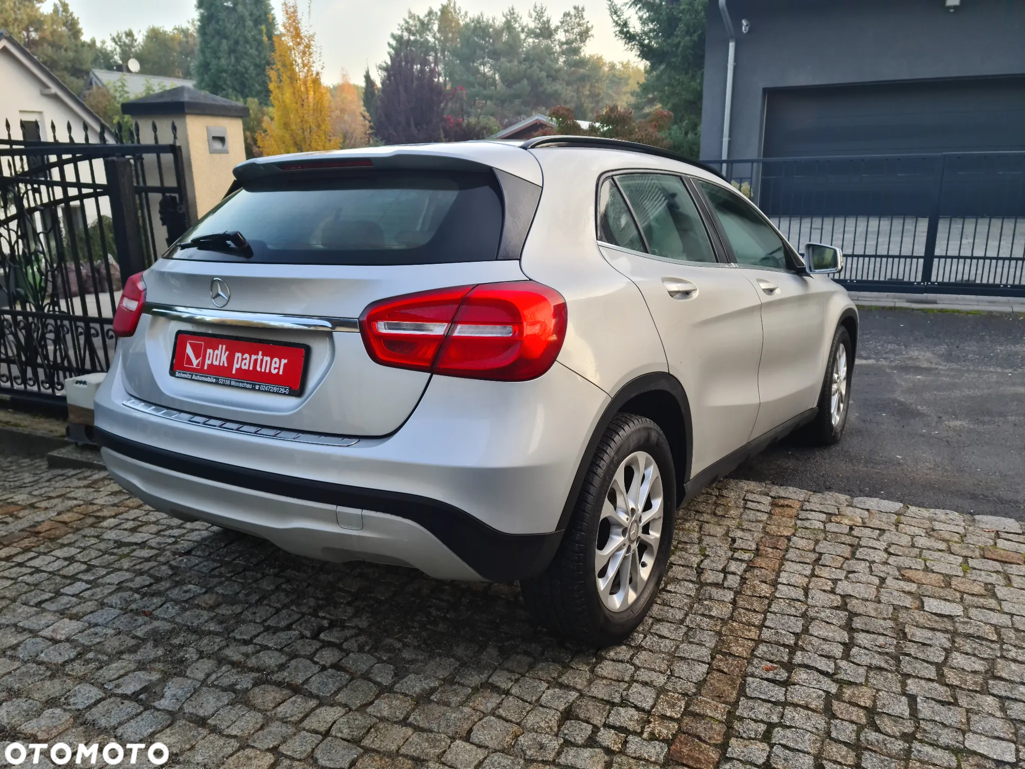 Mercedes-Benz GLA - 30