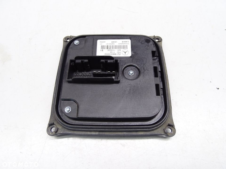 MB C COUPE W204 Przetwornica modul LED 2189000002 - 1