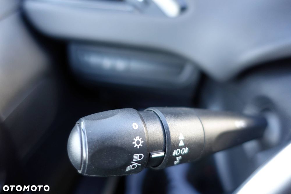 Peugeot 208 1.4 e-HDi Active STT - 30