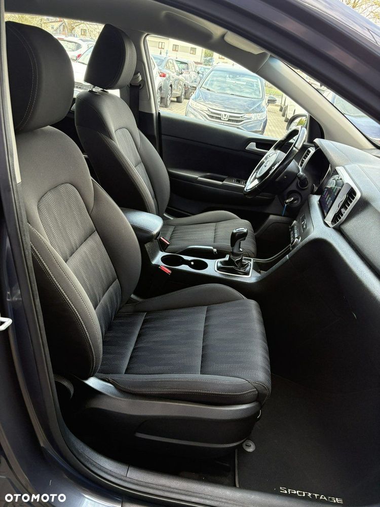 Kia Sportage - 16