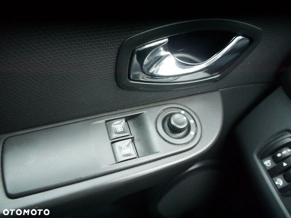 Renault Clio 1.2 16V Alize EU6 - 33