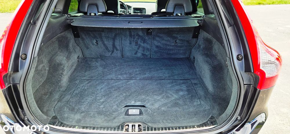 Volvo XC 60 D4 Geartronic Momentum - 15
