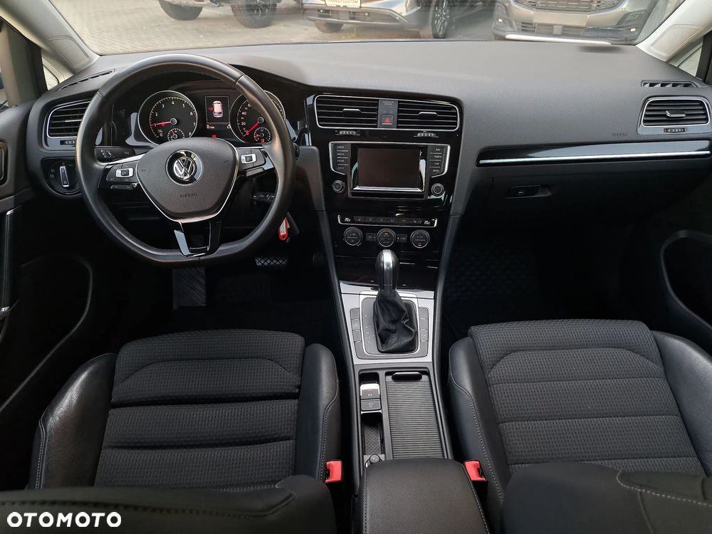 Volkswagen Golf 1.4 TSI BMT Highline DSG - 11