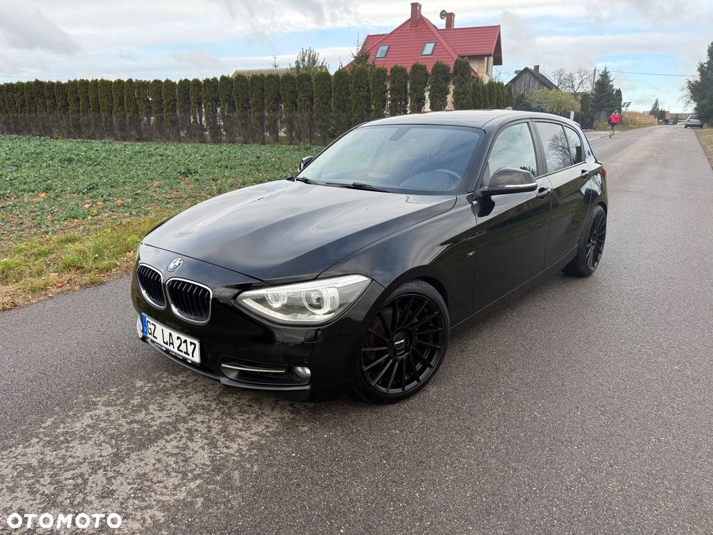 BMW Seria 1 120d Sport Line - 2
