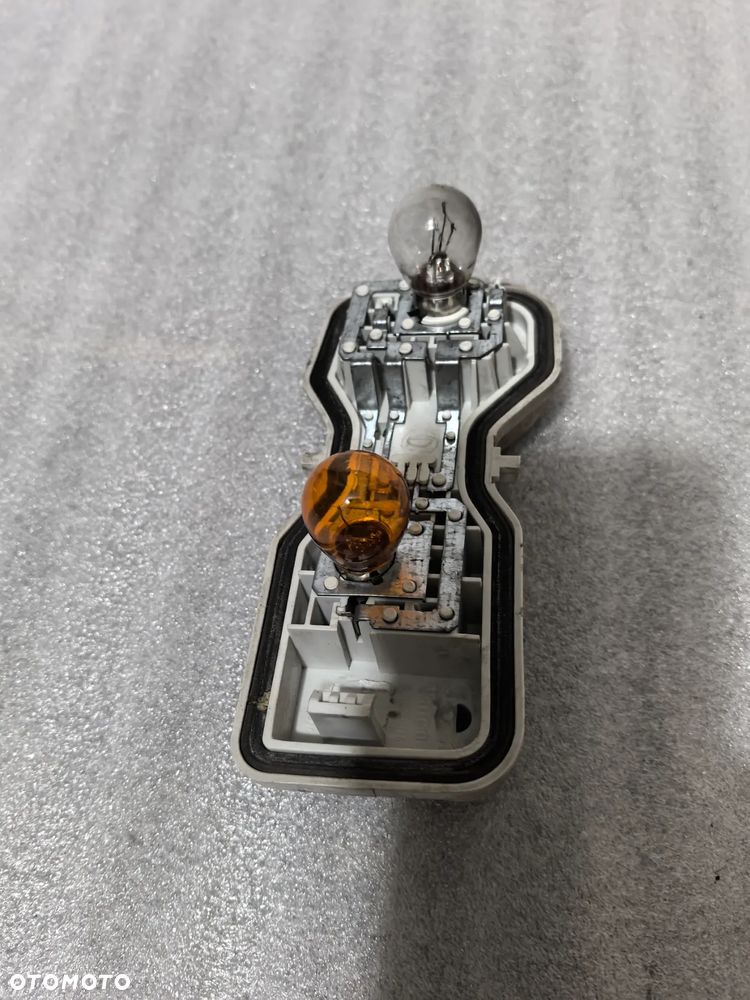 Renault Megane II HB Wkład lampy prawy tył