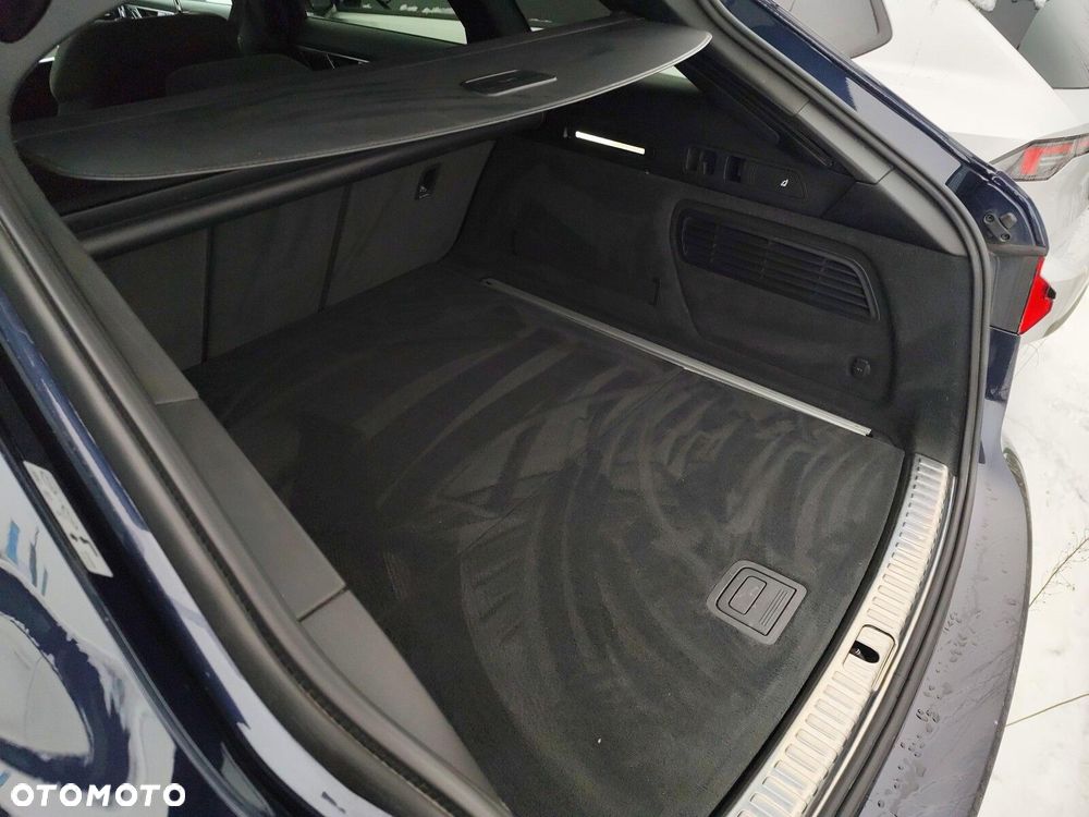 Audi A6 Avant - 30
