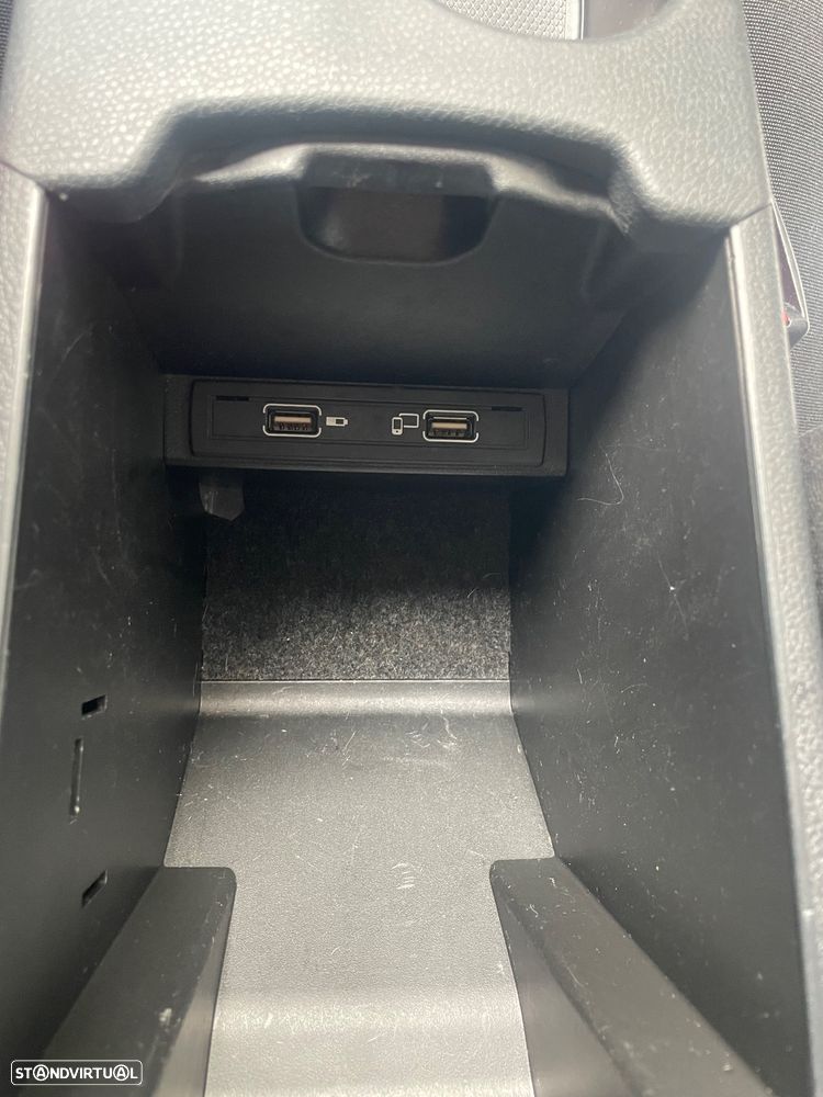 Mercedes-Benz A 180 d Activity Edition - 23