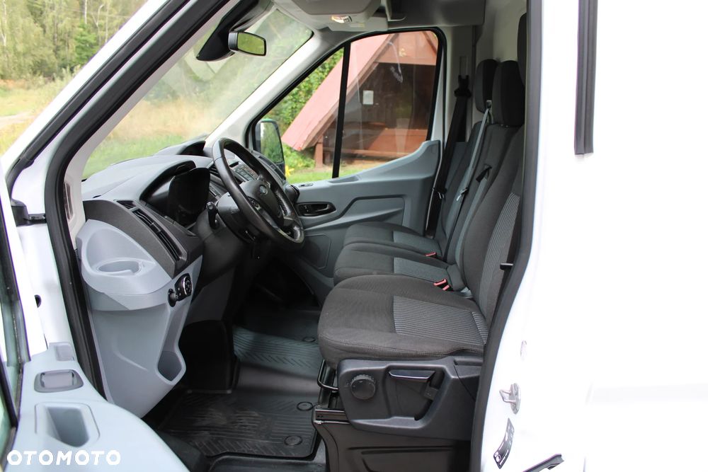 Ford Transit - 17